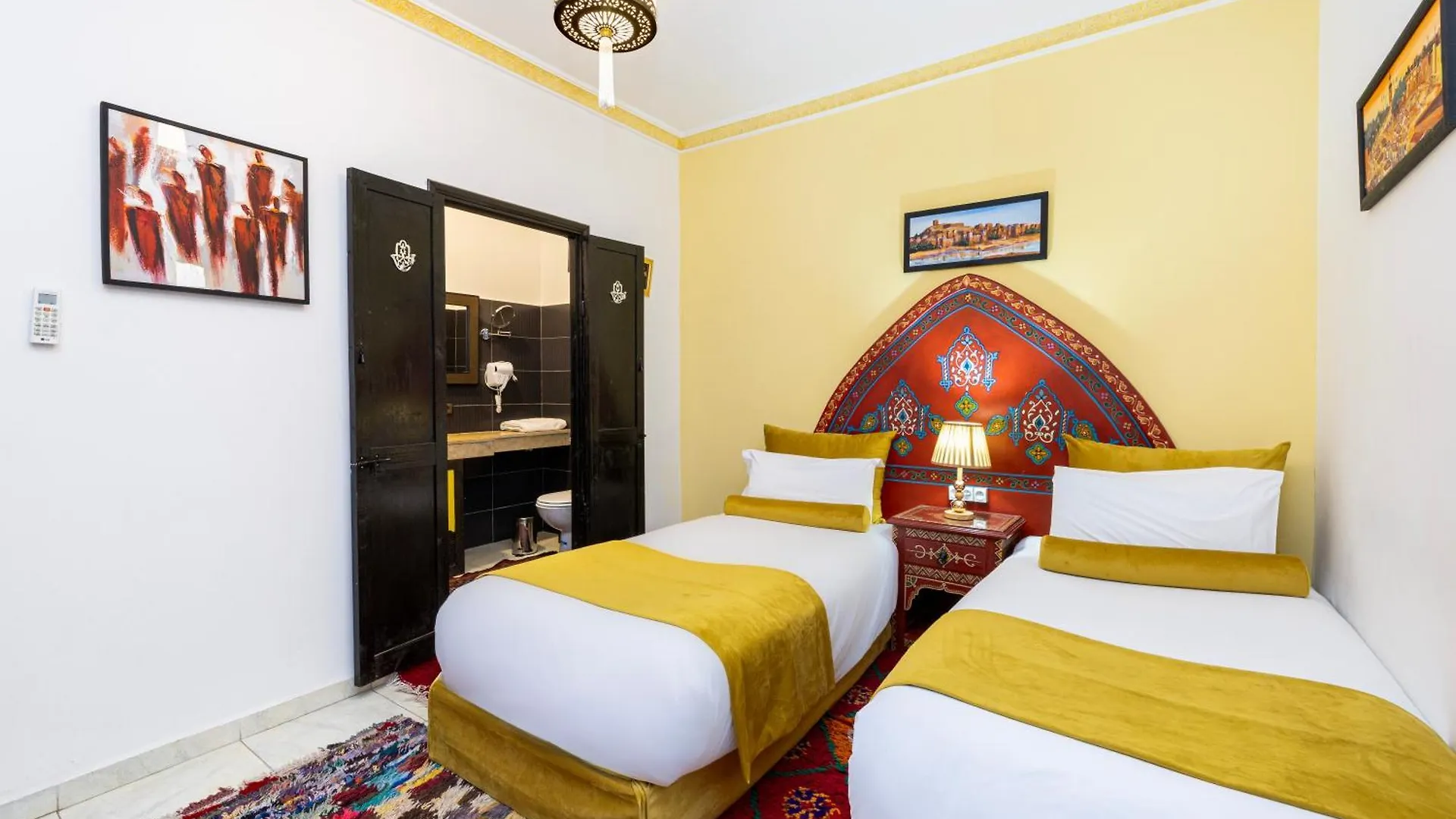 **** לינה וארוחת בוקר מרקש Riad Luzia מרוקו