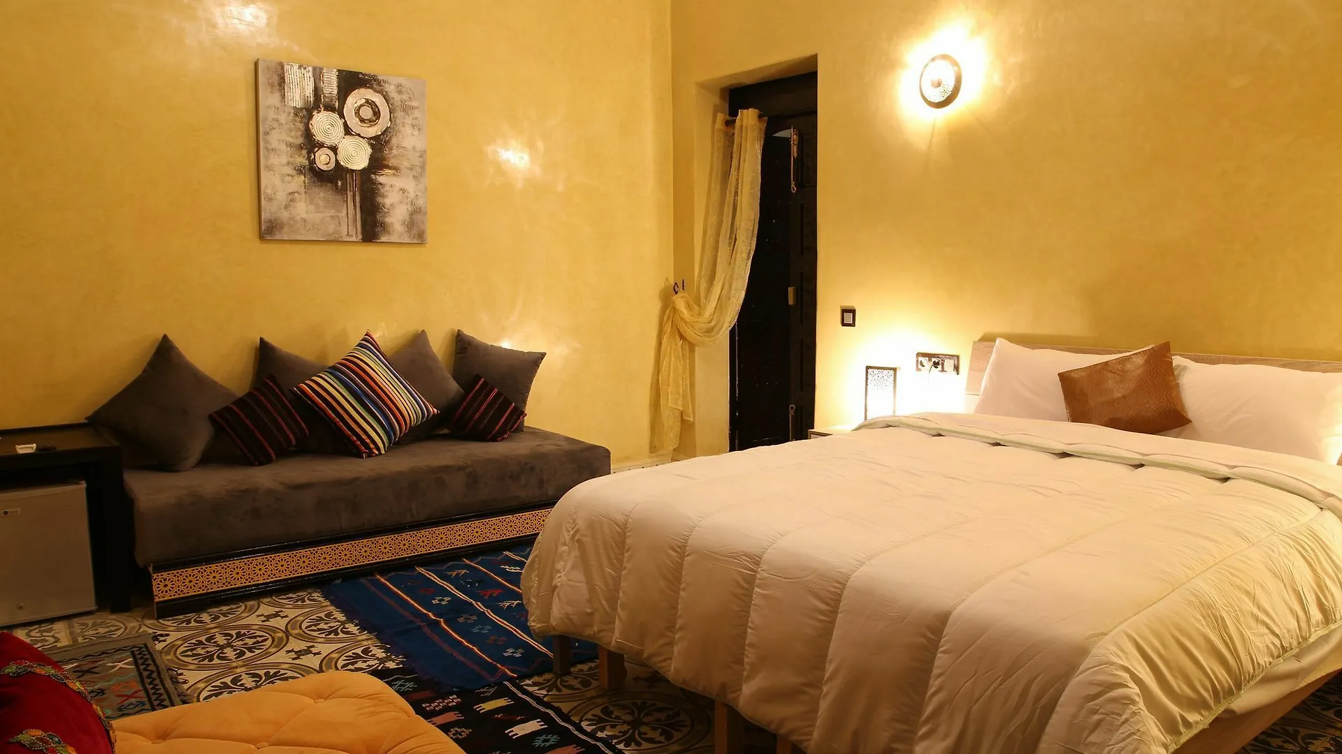 לינה וארוחת בוקר מרקש Riad Luzia